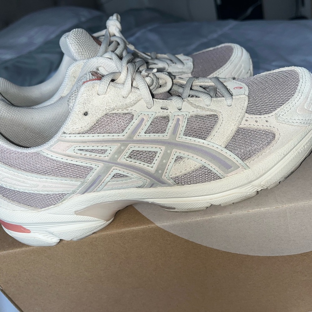 Gel 1130 ASICS fawn/oatmeal women’s 8.5